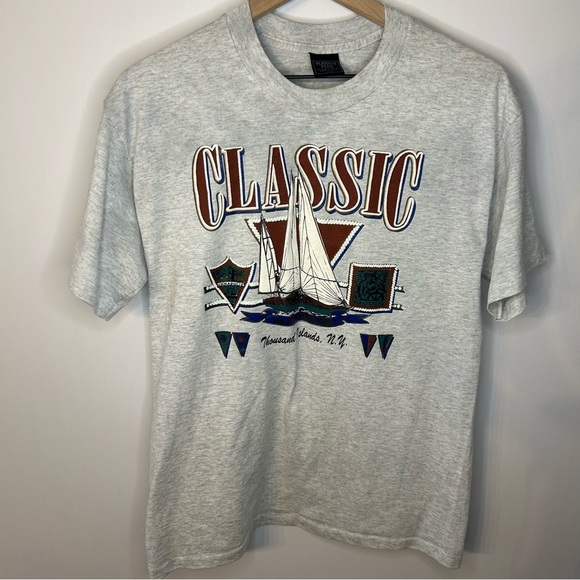 Platinum Plus Other - Vintage Classic Thousand Island, N.Y. T-Shirt, Size Large, Gray Heathered